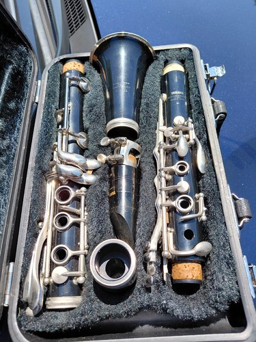 Yamaha clarinet made in - 20,